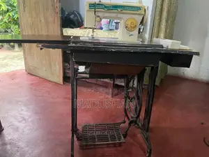 Singer 974N Zig Zag Machine