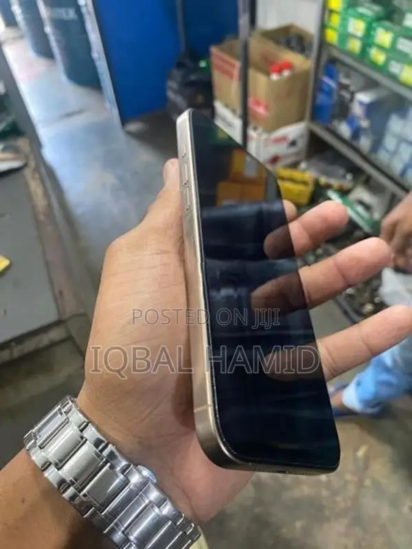 Apple iPhone 16 Pro Max (Used)