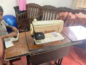 Singer 974N Zig Zag Machine