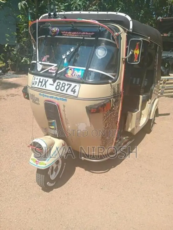 Bajaj RE 2005