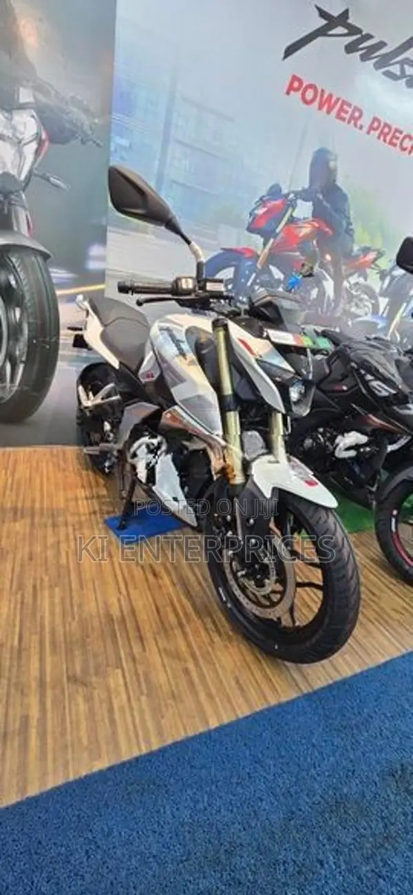 Bajaj Pulsar N160 Premium 2026