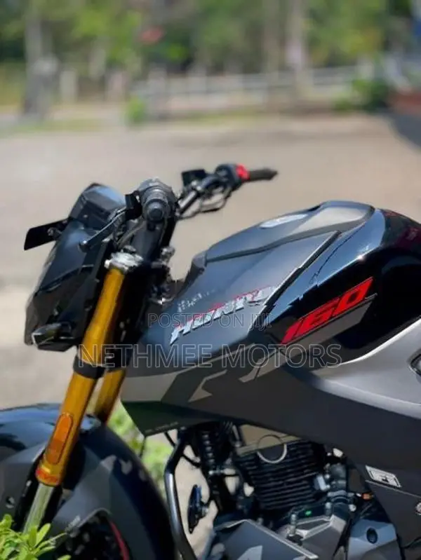 Hero Hunk 160R 2026