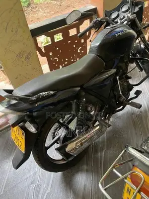 Bajaj Discover Blue color 2011