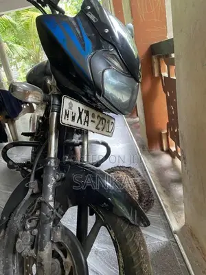 Bajaj Discover Blue color 2011