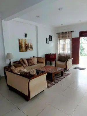 Luxury House for Rent in Mawaramandiya