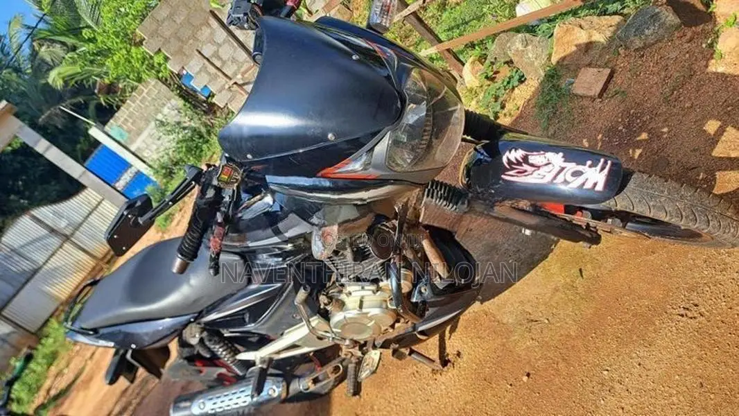 Bajaj Pulsar 150 2015