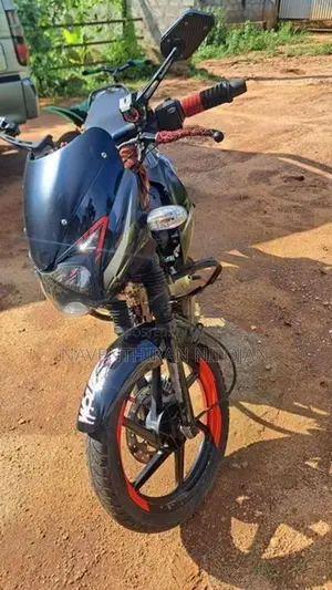 Bajaj Pulsar 150 2015