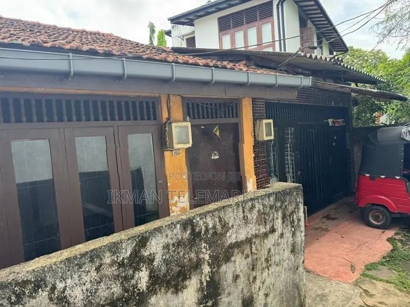 Land with Two Houses for Sale in Kolonnawa
