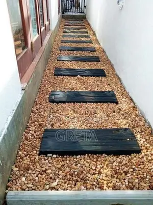 Australian Grass Pidali with Malaysian Carpet