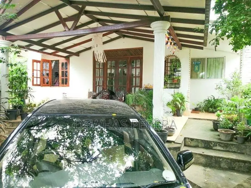 House for sale ranmutugala road kirillawala kadawata