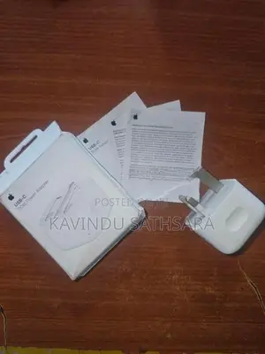 Apple 20W Power Adapter