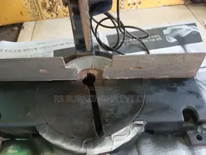 Makita Bar Cutter Machine