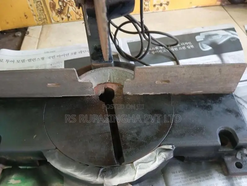 Makita Bar Cutter Machine