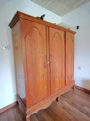 Almari 03 Door - Teak Wood
