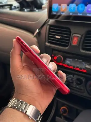 Apple iPhone 11 Red (Used)