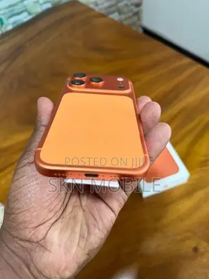 Apple iPhone 17 Pro 256GB eSIM (Used)