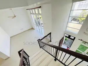 Almost Brand New 2 Storey Luxury House for Sale in Piliyandala