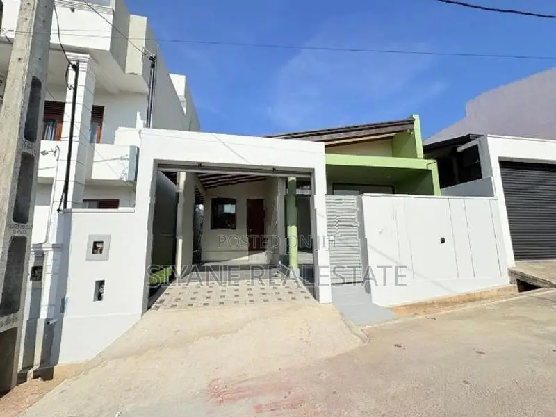 Modern Brand New House for Sale Piliyandala