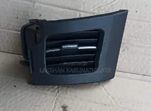 Prius ZVW30 AC cowling G Touring