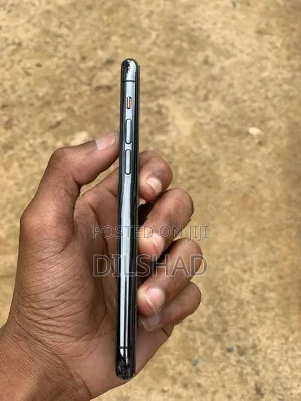 Apple iPhone 11 Pro (Used)