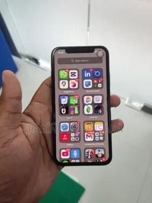 Apple iPhone XS (Used)