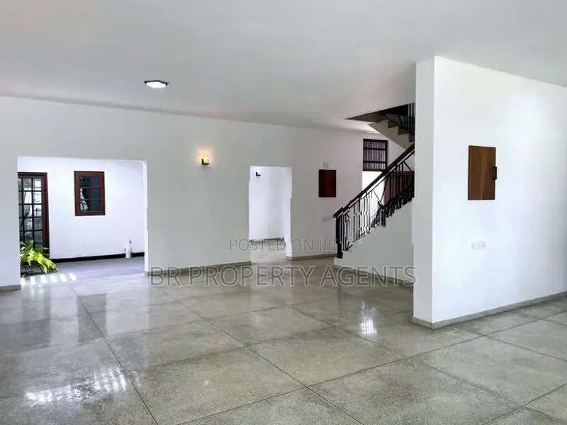 Two Story House for Sale in Nugegoda