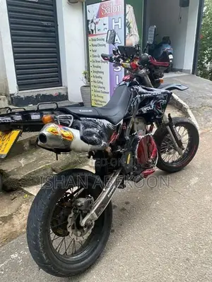 Kawasaki D Tracker 2015
