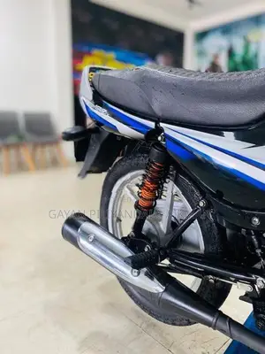 Bajaj CT100 2025
