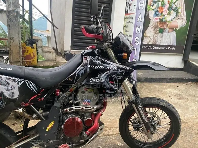 Kawasaki D Tracker 2015