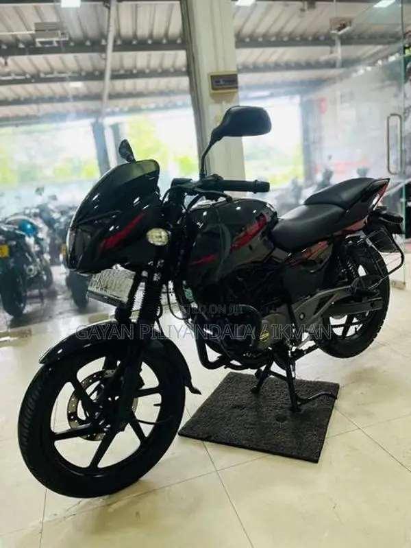 Bajaj Pulsar 180 2017
