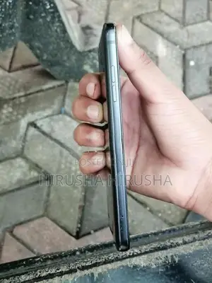 LG Q6 (Used)