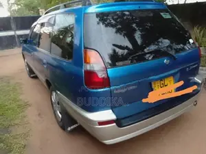 Nissan Wingroad 1998