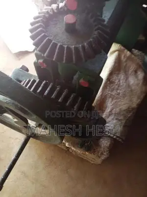 ඩයමන්ඩ් රබර් මැසින් එක