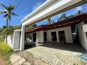 තනිමහල් නවීනපන්නයේ නිවසක් විකිණීමට - Piliyandala