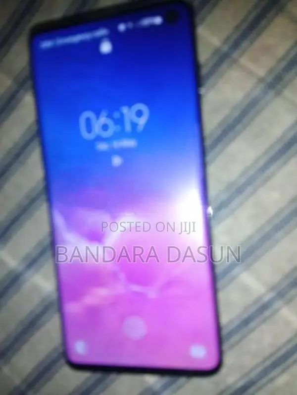 Samsung Galaxy S10 (Used)