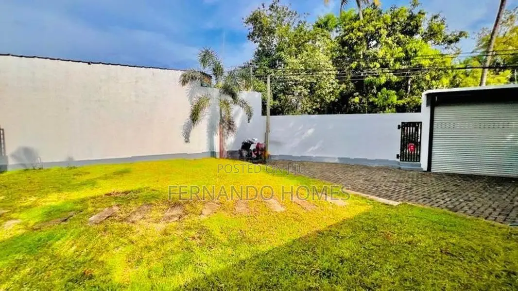 Spacious Garden With Good Road Access Modern 4 BR House For Sale Negom