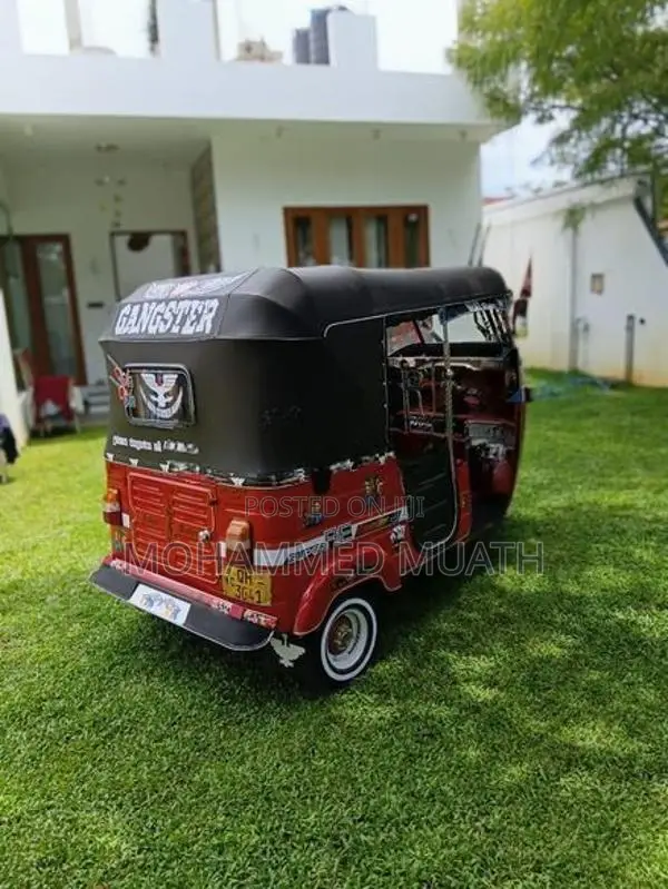 Bajaj RE 2006