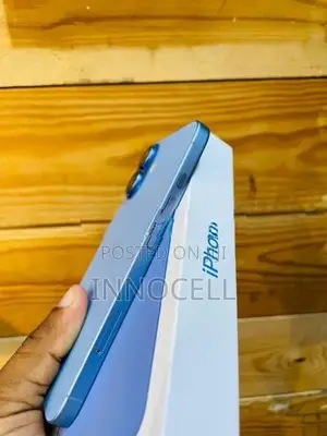 Apple iPhone 17 256GB (Used)