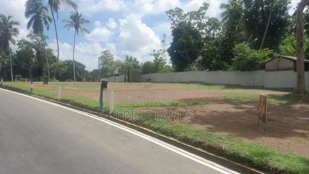 Land plots for sale in Gothatuwa town