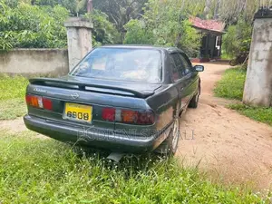 Nissan Sunny 1992