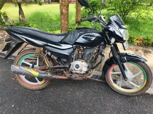 Bajaj Platina ES 2018