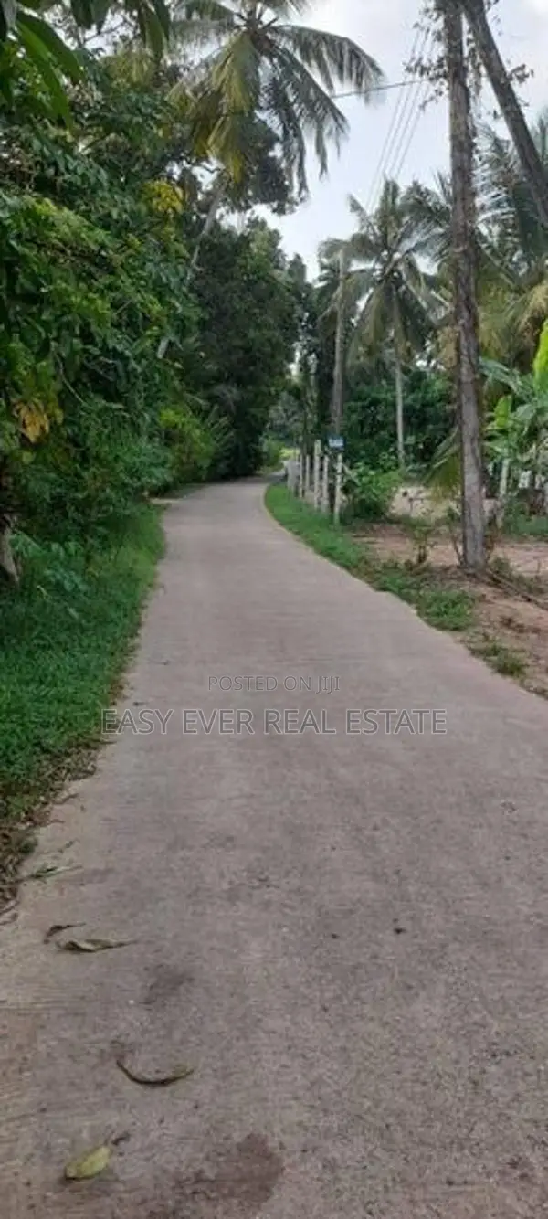 Land for sale in Naiwala