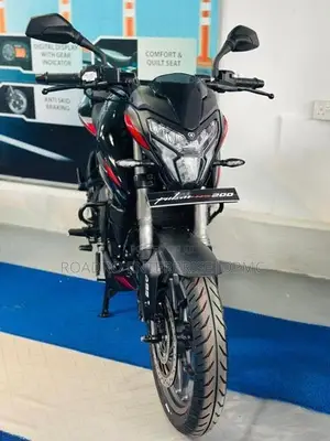 Bajaj Pulsar NS200 Dual ABS Efi New 2026