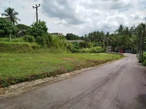මාලඹේ නෙවිල් ප්‍රනාන්දු රෝහලට ආසන්නව බිම් කොටස් විකිණීමට