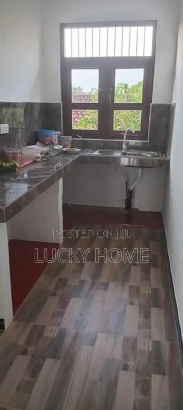 Negombo Upstair House Rent