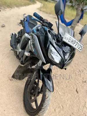New Yamaha YZF-R 2019 Black