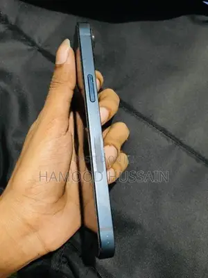 Apple iPhone 13 (Used)