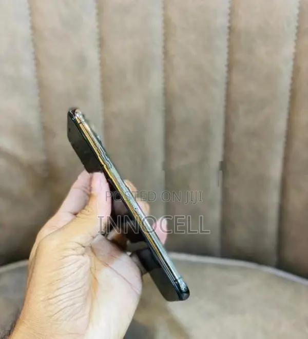 Apple iPhone XS 256GB (Used)