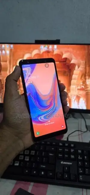 Samsung Galaxy A7 64GB (Used)