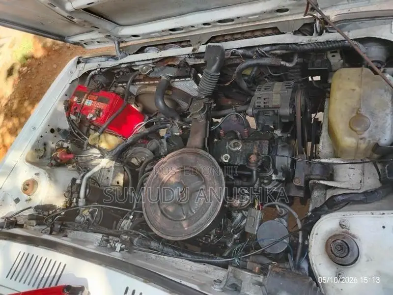 Nissan March 1987